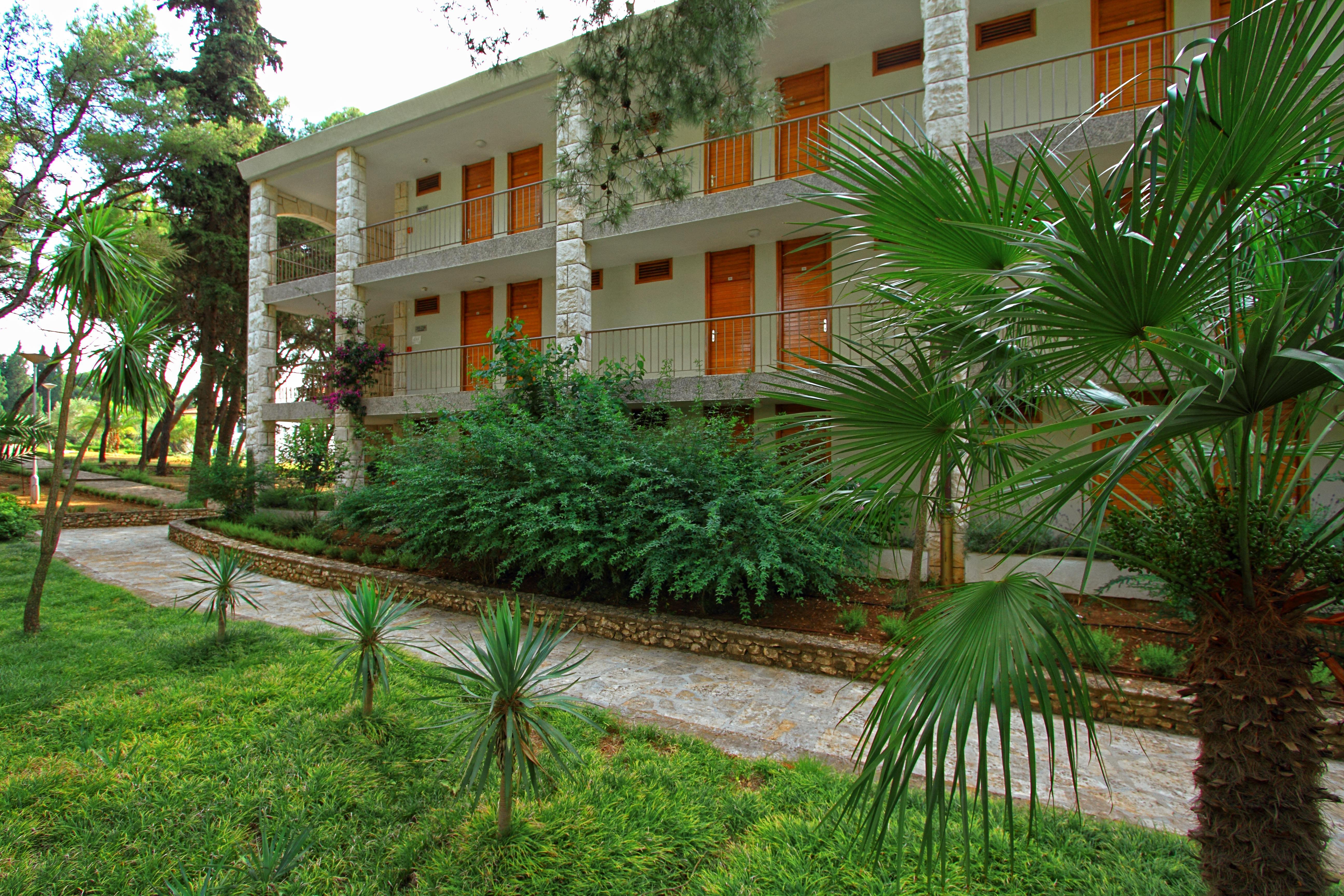 Отель Aminess Vival Casa Velaris Супетар Экстерьер фото